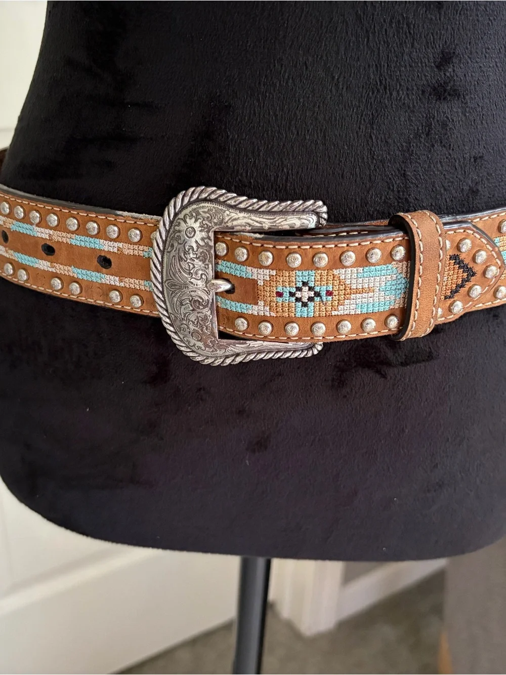 Embroidered Western-Style Brown Leather Belt with Turquoise Accents